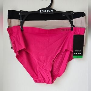 DKNY 4 Underware No Show No lines Hipsters Panties Size L